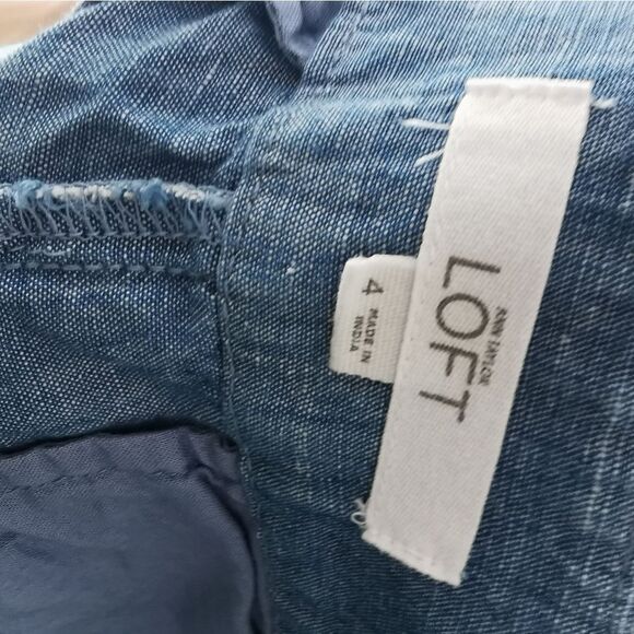 2/$40 Ann Taylor Loft the Rivera short size 4 - Picture 6 of 7